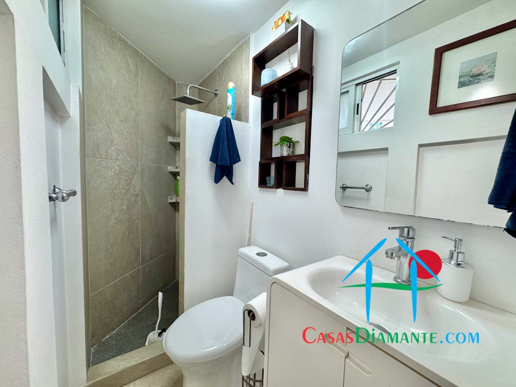 Velero y Galeón Galeón 404 - Baño completo 1